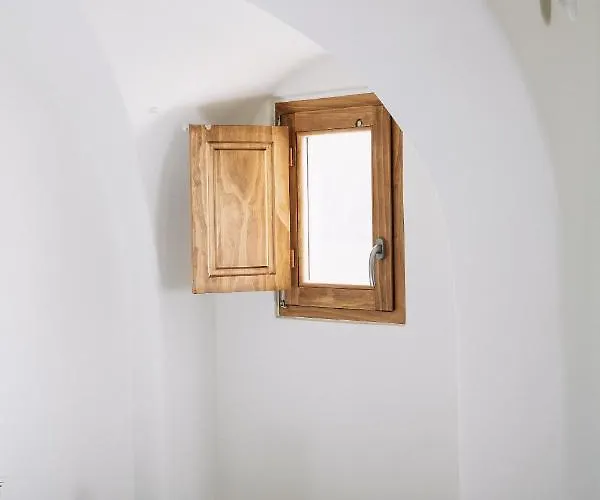 Ammothines Cycladic Agios Arsenios